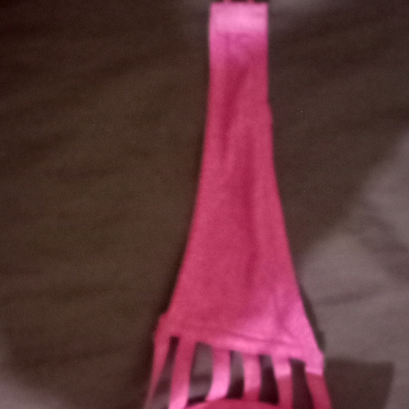 Pink bra - Picture 3 of 4